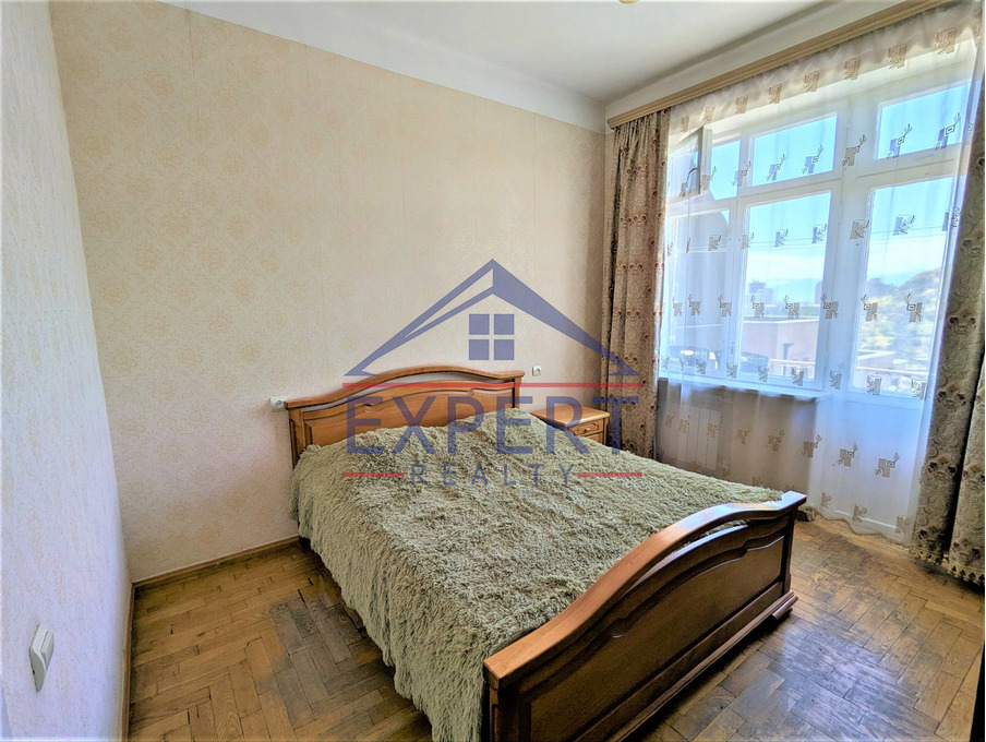 ԿԵՆՏՐՈՆ, ԱՅԳԵՁՈՐ ՓՈՂՈՑ, 3 ՍԵՆՅԱԿ