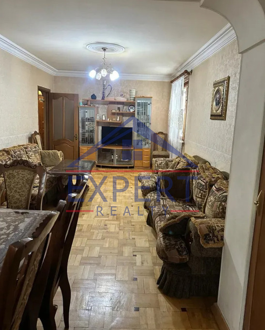 ԿԵՆՏՐՈՆ, ՖՐԻԿԻ ՓՈՂՈՑ, 3 ՍԵՆՅԱԿ