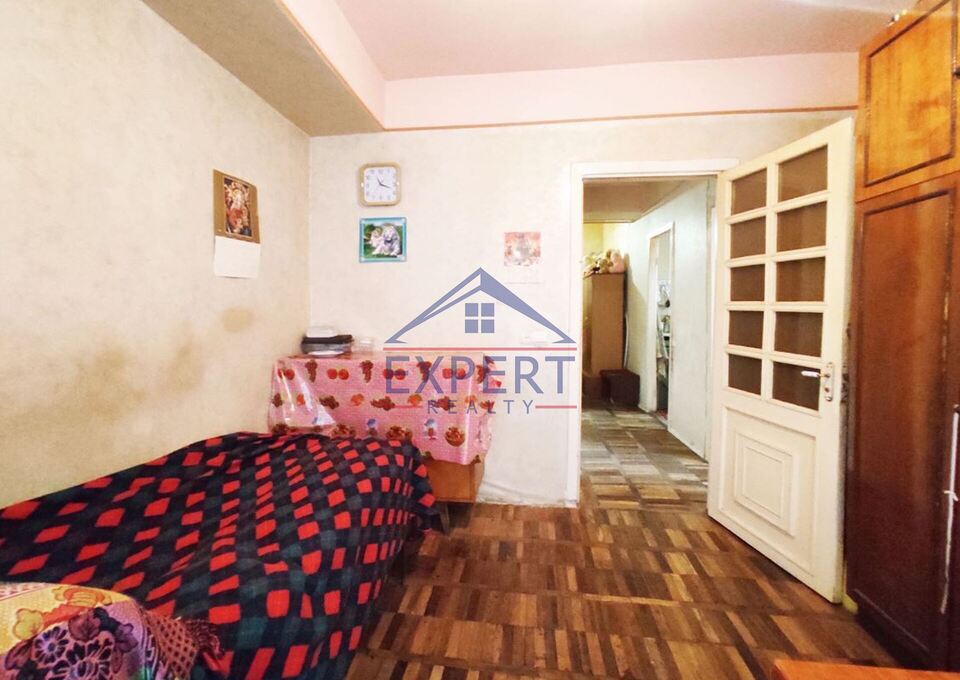 ԱՐԱԲԿԻՐ, ԱՎԵՏ ԱՎԵՏԻՍՅԱՆ 4 ՍԵՆՅԱԿ