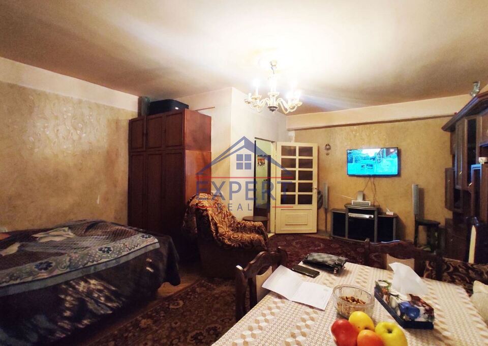 ԱՐԱԲԿԻՐ, ԱՎԵՏ ԱՎԵՏԻՍՅԱՆ 4 ՍԵՆՅԱԿ