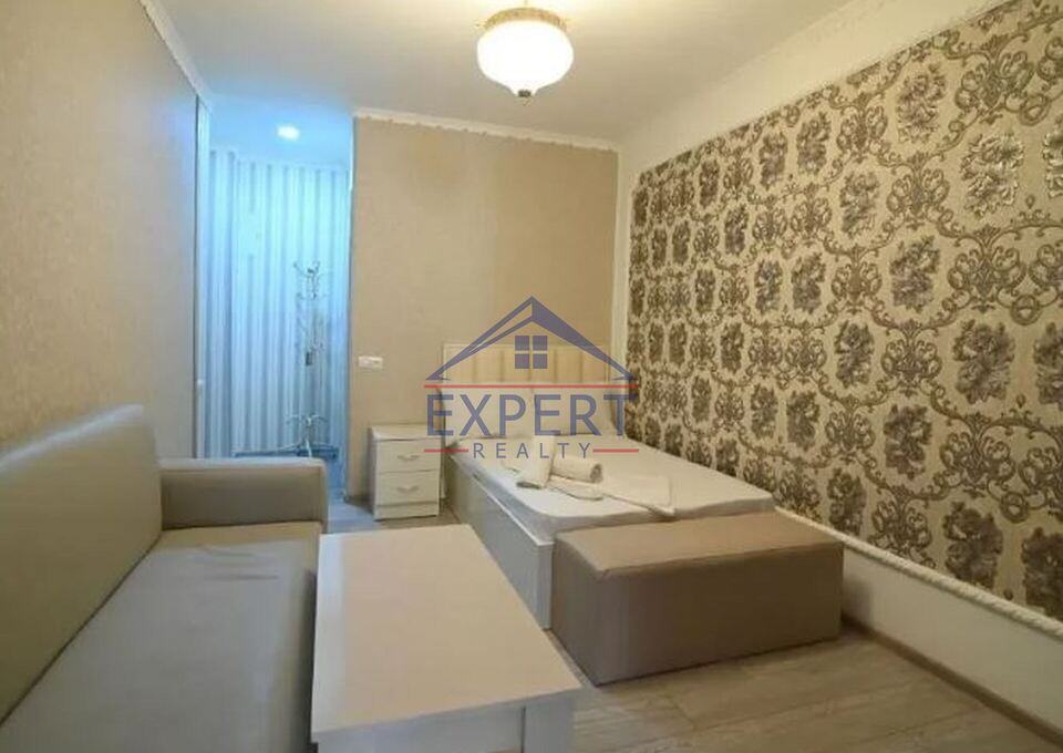 ԿԵՆՏՐՈՆ,ՏԻԳՐԱՆ ՄԵԾԻ ՊՈՂՈՏԱ, 1 ՍԵՆՅԱԿ