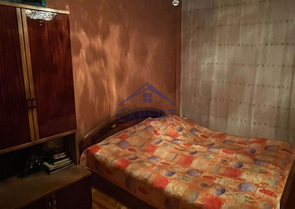 ԴԱՎԹԱՇԵՆ, ԴԱՎԹԱՇԵՆ 2-ՐԴ ԹԱՂԱՄԱՍ, 3 ՍԵՆՅԱԿ