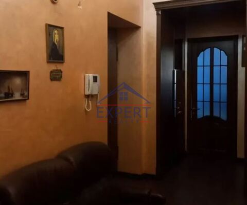 ԿԵՆՏՐՈՆ, ՏԻԳՐԱՆ ՄԵԾԻ ՊՈՂՈՏԱ, 5 ՍԵՆՅԱԿ