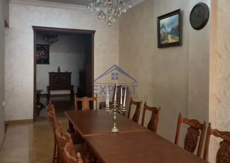 ԿԵՆՏՐՈՆ, ՏԻԳՐԱՆ ՄԵԾԻ ՊՈՂՈՏԱ, 5 ՍԵՆՅԱԿ