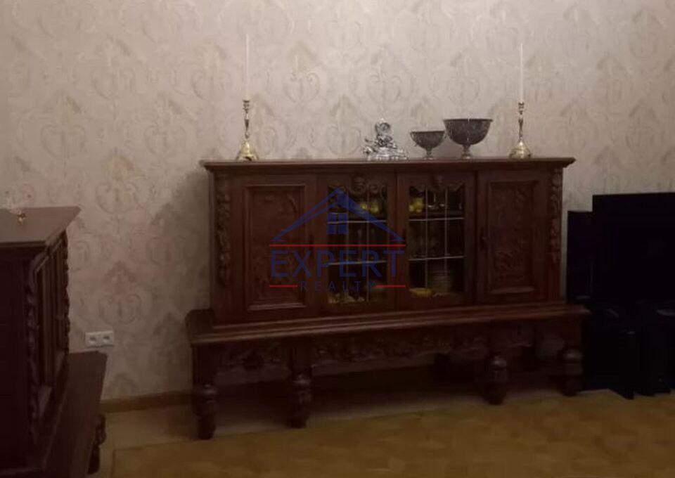 ԿԵՆՏՐՈՆ, ՏԻԳՐԱՆ ՄԵԾԻ ՊՈՂՈՏԱ, 5 ՍԵՆՅԱԿ