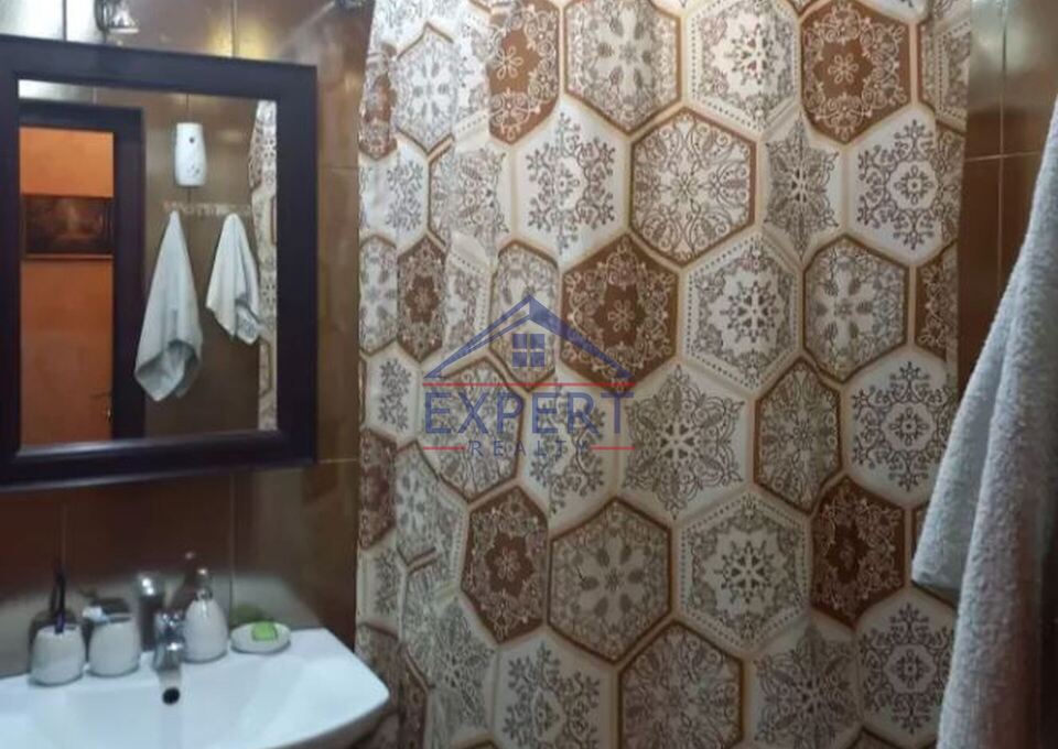 ԿԵՆՏՐՈՆ, ՏԻԳՐԱՆ ՄԵԾԻ ՊՈՂՈՏԱ, 5 ՍԵՆՅԱԿ