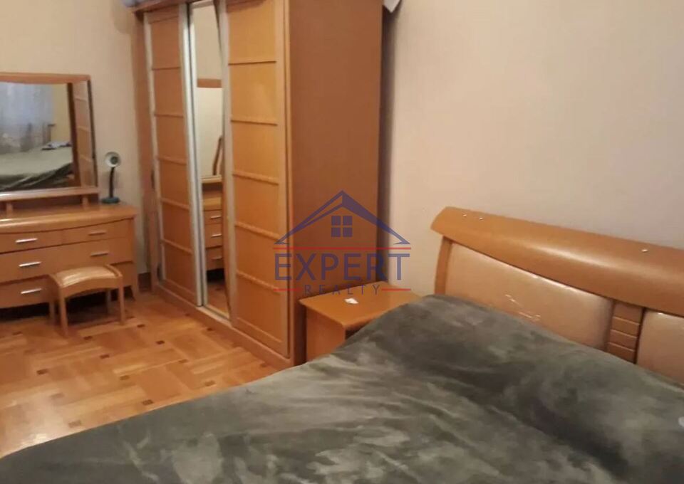 ԱՐԱԲԿԻՐ, ԿԻԵՎՅԱՆ ՓՈՂՈՑ, 2 ՍԵՆՅԱԿ