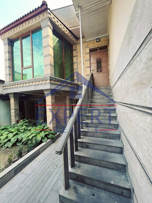 ԿԵՆՏՐՈՆ, ՏԻԳՐԱՆ ՄԵԾ ՊՈՂՈՏԱ, 4 ՍԵՆՅԱԿ