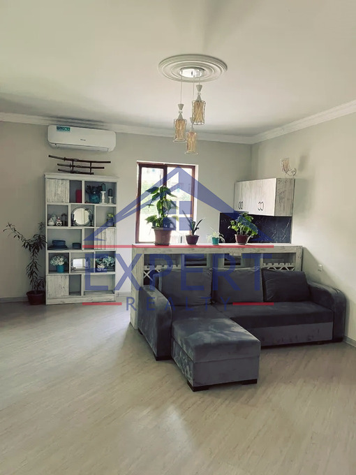 ԿԵՆՏՐՈՆ, ՏԻԳՐԱՆ ՄԵԾ ՊՈՂՈՏԱ, 4 ՍԵՆՅԱԿ