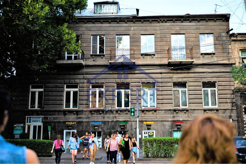 ԿԵՆՏՐՈՆ, ՀԱՆՐԱՊԵՏՈՒԹՅԱՆ ՓՈՂՈՑ, 4 ՍԵՆՅԱԿ