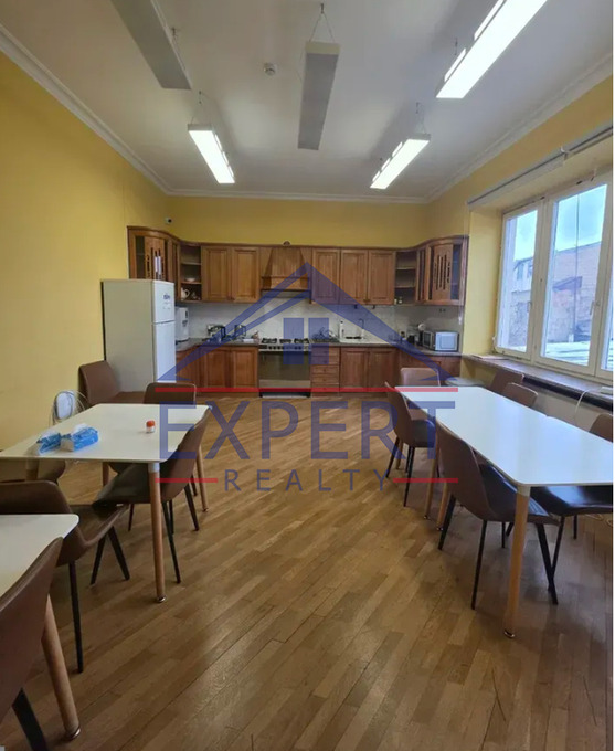 ԱՐԱԲԿԻՐ, ԲԱՐԲՅՈՒՍԻ ՓՈՂՈՑ, 3 ՍԵՆՅԱԿ