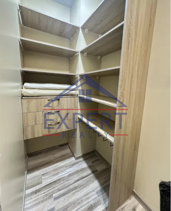 ԱՋԱՓՆՅԱԿ, ՇԻՐԱԶԻ ՓՈՂՈՑ, 3ՍԵՆՅԱԿ