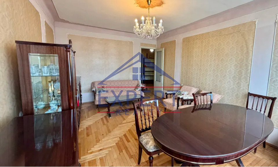 ԱՐԱԲԿԻՐ, ՀԱՄԲԱՐՁՈՒՄՅԱՆ ՓՈՂՈՑ, 3 ՍԵՆՅԱԿ