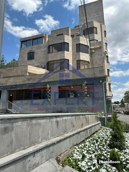 Офисное помещение на ул. Ваграма Папазяна в Арабкире, 500 кв.м.