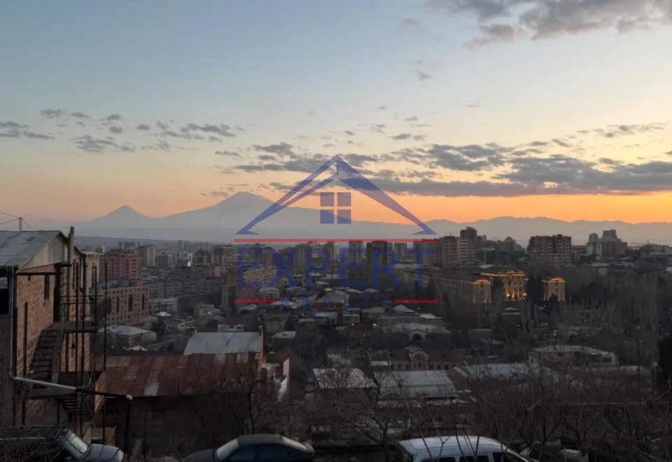 ԿԵՆՏՐՈՆ, ՎԵՐԻՆ ԱՆՏԱՌԱՅԻՆ, 3 ՍԵՆՅԱԿ
