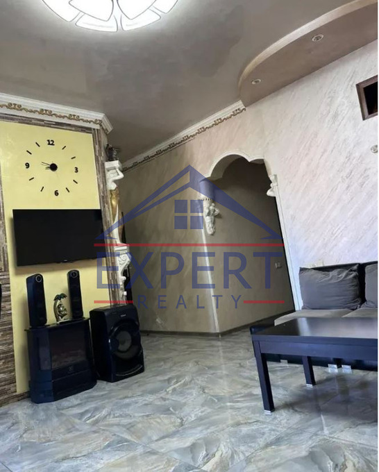 ԱՋԱՓՆՅԱԿ, ԳևՈՐԳ ՉԱՈՒՇԻ ՓՈՂՈՑ, 3 ՍԵՆՅԱԿ
