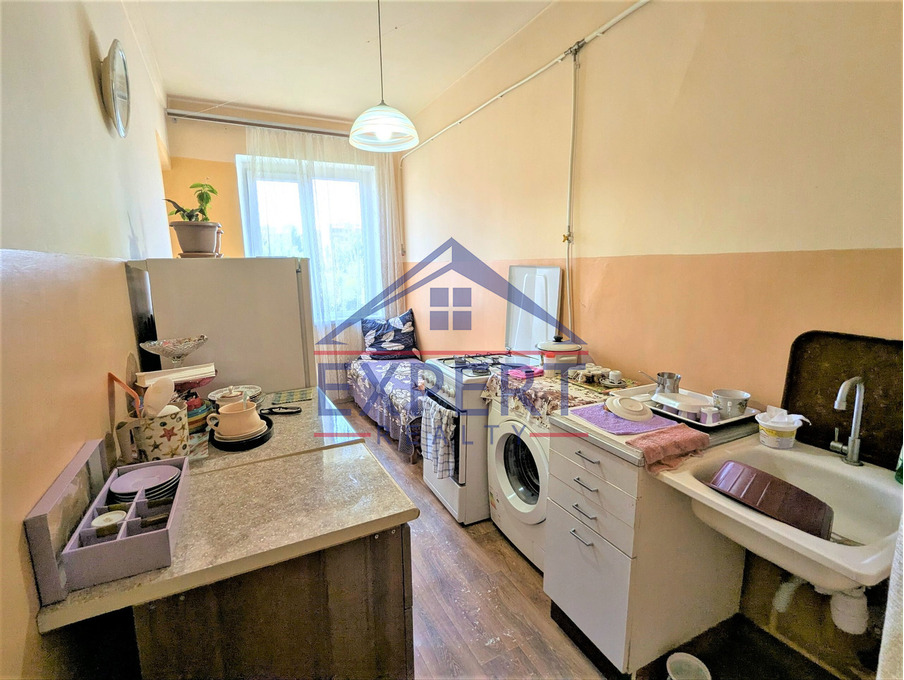 ԴԱՎԹԱՇԵՆ, 4-ՐԴ ԹԱՂԱՄԱՍ 3 ՍԵՆՅԱԿ