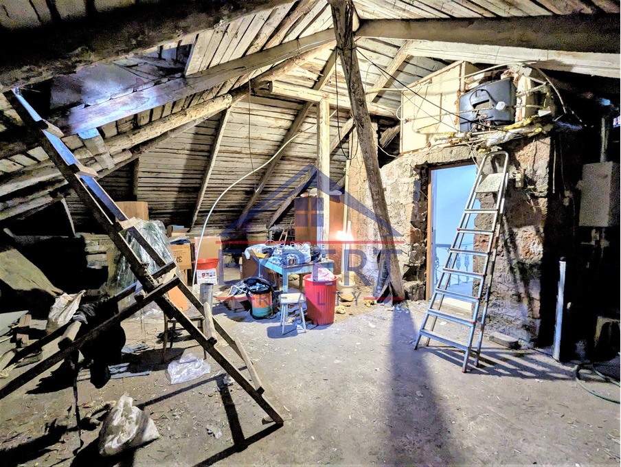 ԿԵՆՏՐՈՆ, ՄԱՇՏՈՑԻ ՊՈՂՈՏԱ, 4 ՍԵՆՅԱԿ