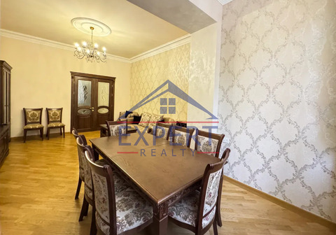 ԿԵՆՏՐՈՆ, ՉԱՐԵՆՑԻ ՓՈՂՈՑ, 3 ՍԵՆՅԱԿ