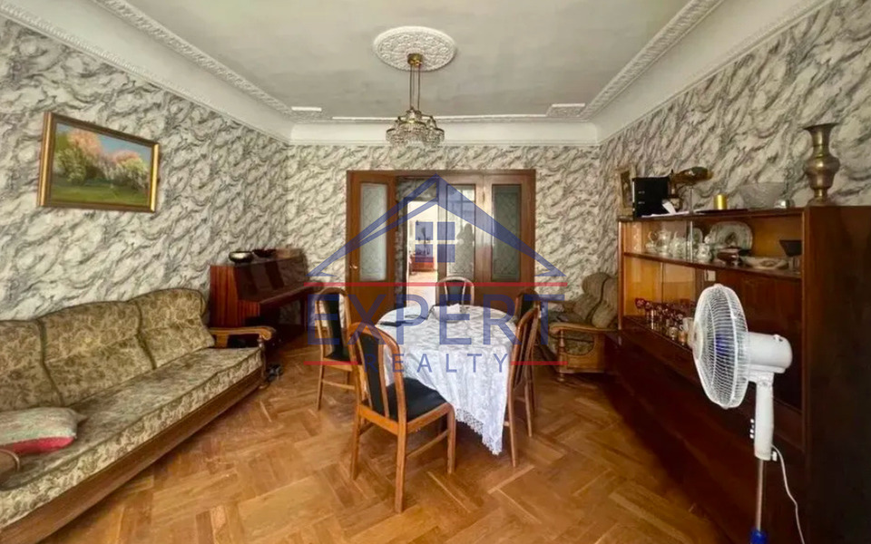 ԿԵՆՏՐՈՆ, ՍԱՐՅԱՆ ՓՈՂՈՑ, 3 ՍԵՆՅԱԿ