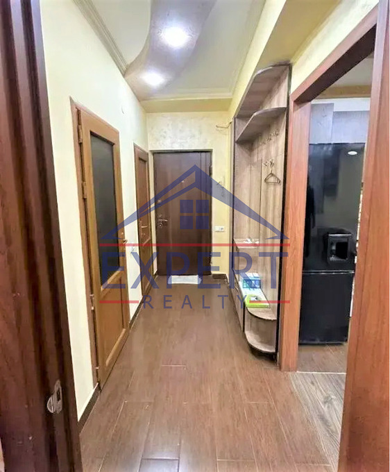 ԿԵՆՏՐՈՆ, ՏԻԳՐԱՆ ՄԵԾԻ ՊՈՂՈՏԱ, 2 ՍԵՆՅԱԿ