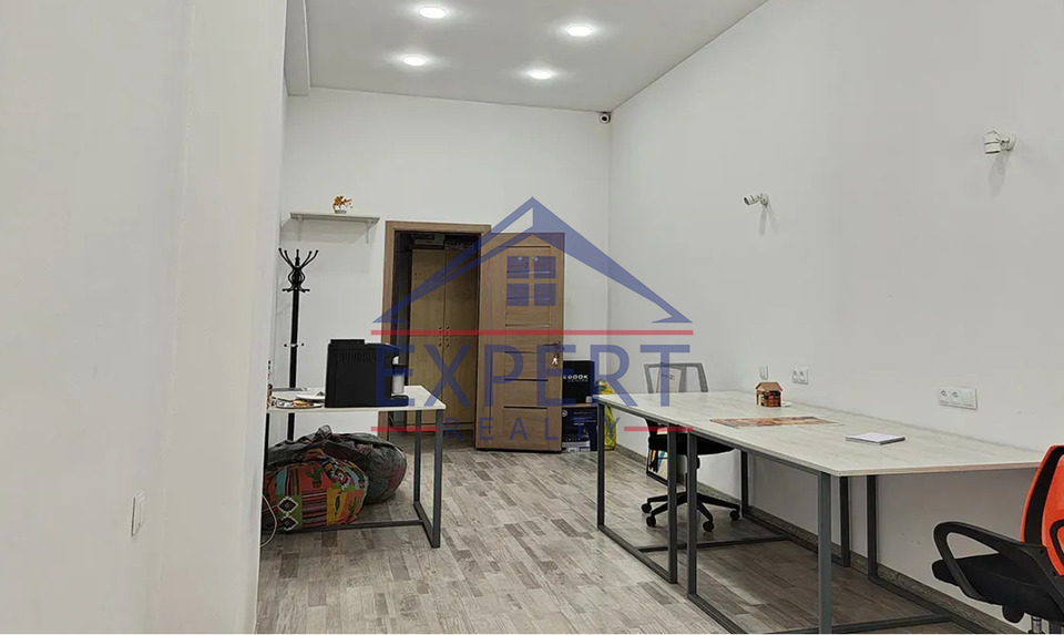 ԿԵՆՏՐՈՆ, ԵԿՄԱԼՅԱՆ ՓՈՂՈՑ, 525ՔՄ