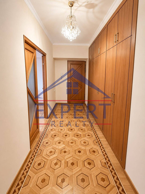 ԿԵՆՏՐՈՆ, ԵԶՆԻԿ ԿՈՂԲԱՑԻ ՓՈՂՈՑ, 2 ՍԵՆՅԱԿ