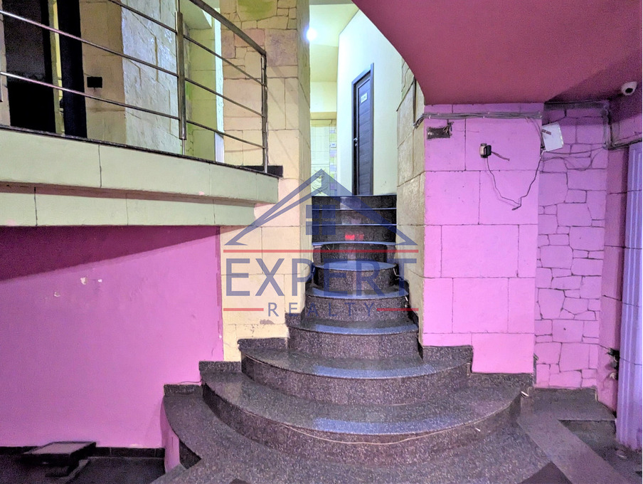 ԿԵՆՏՐՈՆ, ԿՈՐՅՈՒՆԻ ՓՈՂՈՑ, 240 ՔՄ
