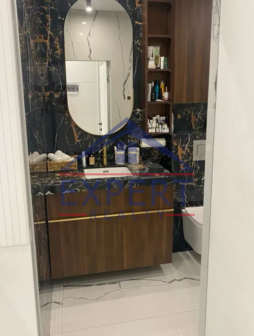 ԿԵՆՏՐՈՆ, ՎԵՐԻՆ ԱՆՏԱՌԱՅԻՆ ՓՈՂՈՑ, 4 ՍԵՆՅԱԿ