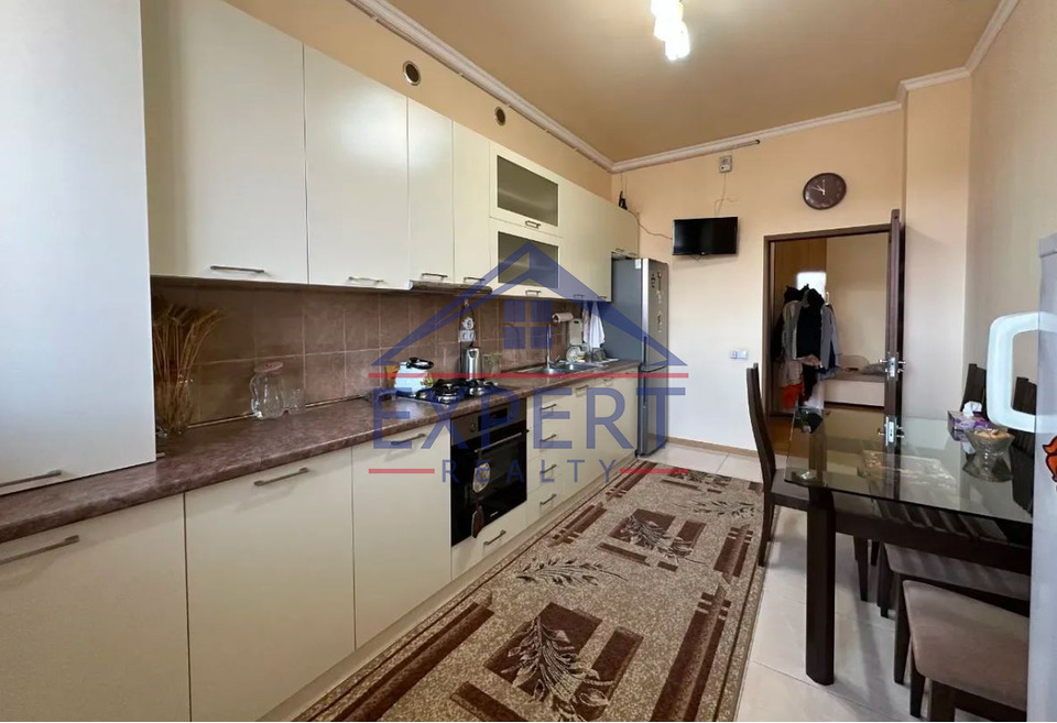 ՔԱՆԱՔԵՌ ԶԵՅԹՈՒՆ, ՊԱՐՈՒՅՐ ՍևԱԿԻ  ՓՈՂՈՑ 2 ՍԵՆՅԱԿ