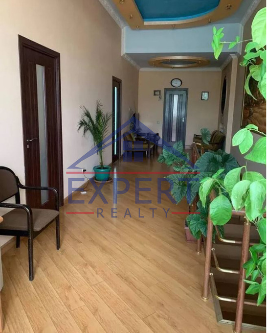 ՔԱՆԱՔԵՌ-ԶԵՅԹՈՒՆ, ԴՐՈՅԻ ՓՈՂՈՑ, 5 ՍԵՆՅԱԿ