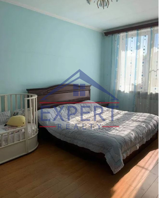 ՔԱՆԱՔԵՌ-ԶԵՅԹՈՒՆ, ԴՐՈՅԻ ՓՈՂՈՑ, 5 ՍԵՆՅԱԿ