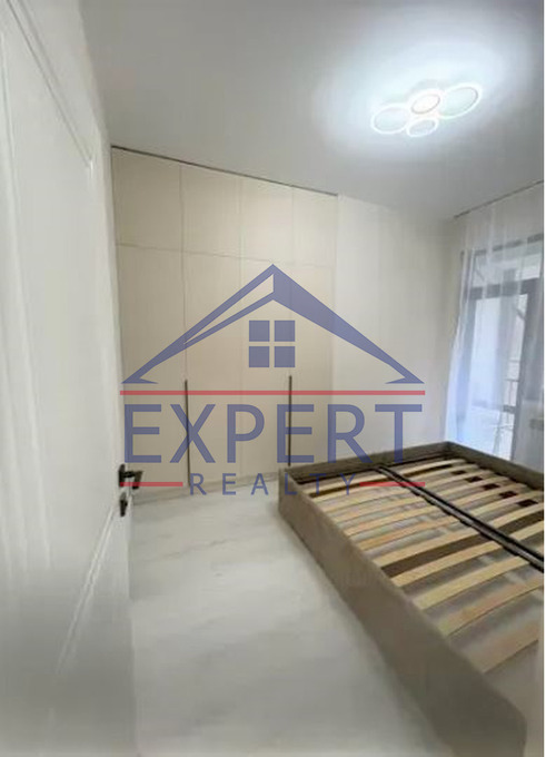 ՔԱՆԱՔԵՌ ԶԵՅԹՈՒՆ, ՄԵԼԻՔ ՄԵԼԻՔՅԱՆ ՓՈՂՈՑ, 3 ՍԵՆՅԱԿ
