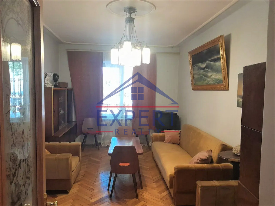 ԿԵՆՏՐՈՆ, ԶԱՔՅԱՆ ՓՈՂՈՑ,  3 ՍԵՆՅԱԿ