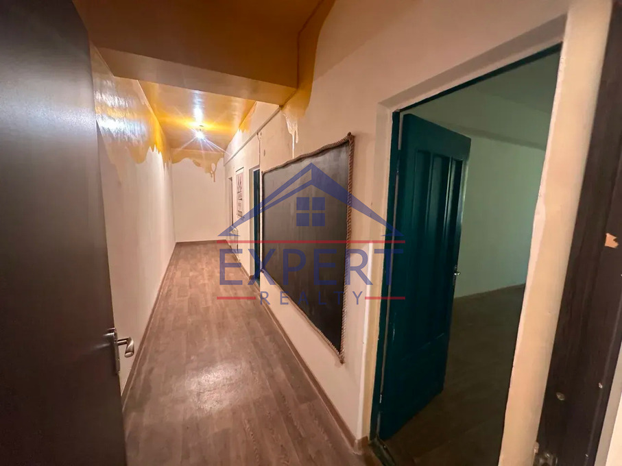 ԿԵՆՏՐՈՆ, ԼԵՌ ԿԱՄՍԱՐ ՓՈՂՈՑ, 180քմ