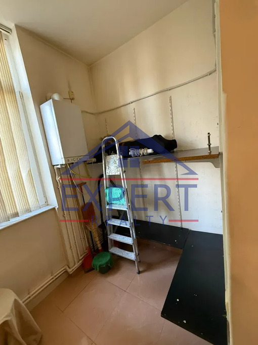ԿԵՆՏՐՈՆ, ՍԱՅԱԹ ՆՈՎԱ ՊՈՂՈՏԱ, 70 ՔՄ