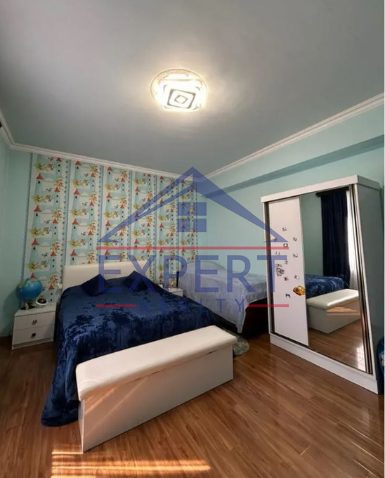 ԱՎԱՆ-ԱՌԻՆՋ, ՊԱՐՈՒՅՐ ՍԵՎԱԿ ԹԱՂԱՄԱՍ, 5 ՍԵՆՅԱԿ