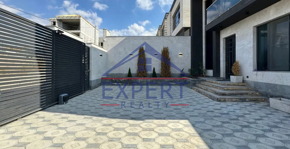 ԱՎԱՆ ,ԴՈՒՐՅԱՆ ԹԱՂԱՄԱՍ, 5 ՍԵՆՅԱԿ