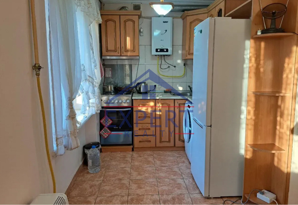 ԱՐԱԲԿԻՐ, ԿՈՄԻՏԱՍԻ ՊՈՂՈՏԱ, 2 ՍԵՆՅԱԿ