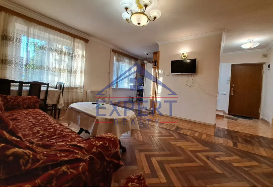 ԱՐԱԲԿԻՐ, ԿՈՄԻՏԱՍԻ ՊՈՂՈՏԱ, 2 ՍԵՆՅԱԿ