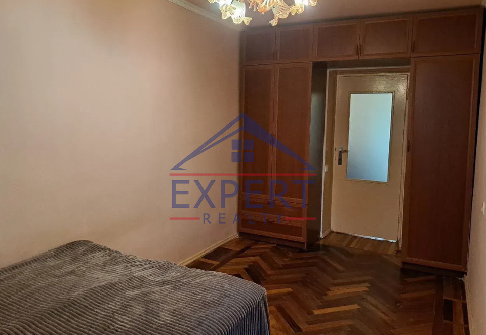ԱՐԱԲԿԻՐ, ԿՈՄԻՏԱՍԻ ՊՈՂՈՏԱ, 2 ՍԵՆՅԱԿ