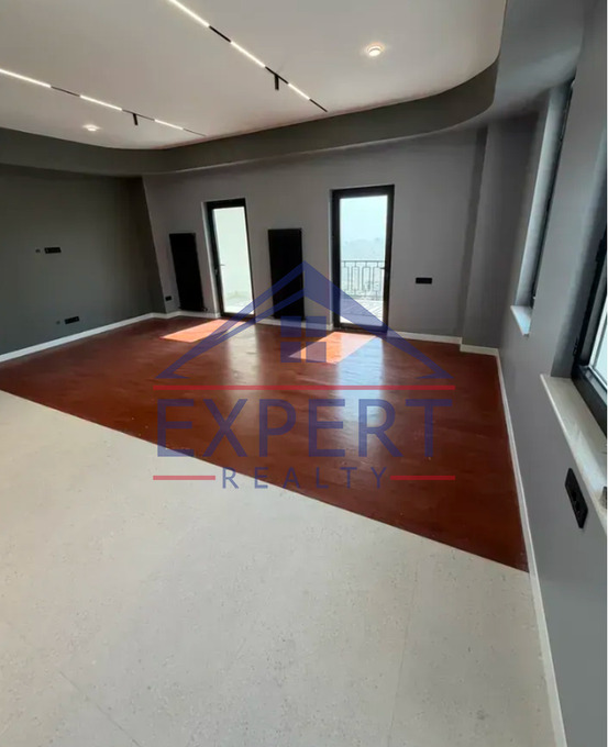 ՔԱՆԱՔԵՌ-ԶԵՅԹՈՒՆ, ԳՈԳՈԼԻ ՓՈՂՈՑ, 3 ՍԵՆՅԱԿ