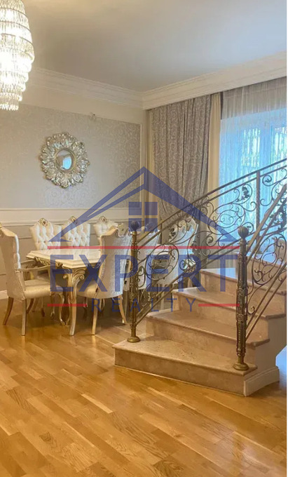 ԿԵՆՏՐՈՆ, ՄԱՇՏՈՑԻ ՊՈՂՈՏԱ, 6 ՍԵՆՅԱԿ