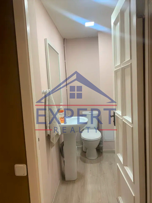ԷՐԵԲՈՒՆԻ, ՎԱՐԴԱՆ ԱՃԵՄՅԱՆ 7 ՍԵՆՅԱԿ