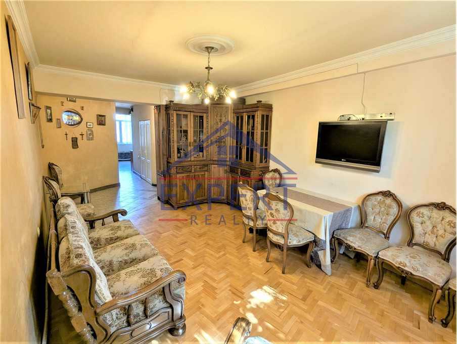 ԿԵՆՏՐՈՆ, Գ․ԼՈՒՍԱՎՈՐՉԻ ՓՈՂՈՑ, 3 ՍԵՆՅԱԿ