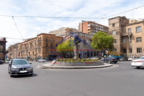 ԿԵՆՏՐՈՆ, ՎԱՐԴԱՆԱՆՑ ՓՈՂՈՑ, 708ՔՄ