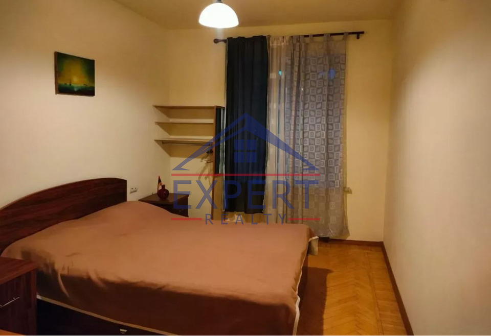 ԿԵՆՏՐՈՆ ՄԱՇՏՈՑԻ ՊՈՂՈՏԱ 4 ՍԵՆՅԱԿ