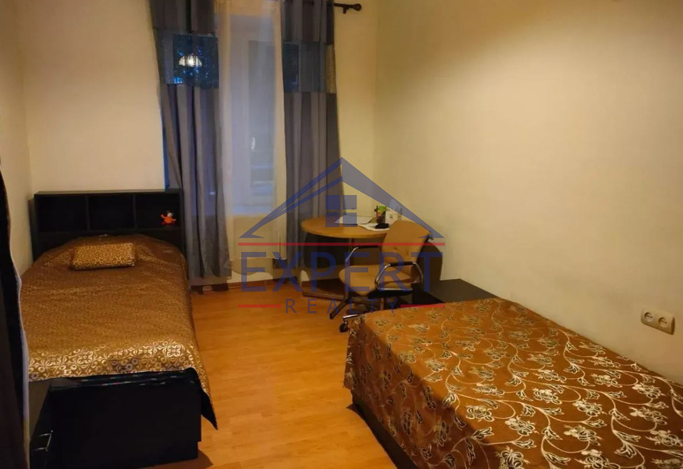 ԿԵՆՏՐՈՆ ՄԱՇՏՈՑԻ ՊՈՂՈՏԱ 4 ՍԵՆՅԱԿ