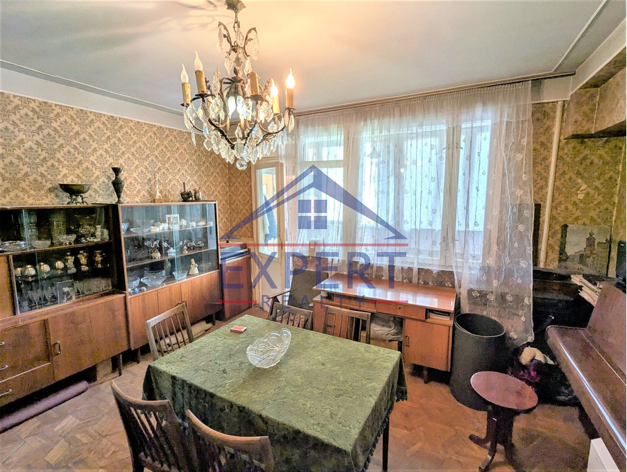 ԿԵՆՏՐՈՆ, ԱՄԻՐՅԱՆ ՓՈՂՈՑ, 2 ՍԵՆՅԱԿ