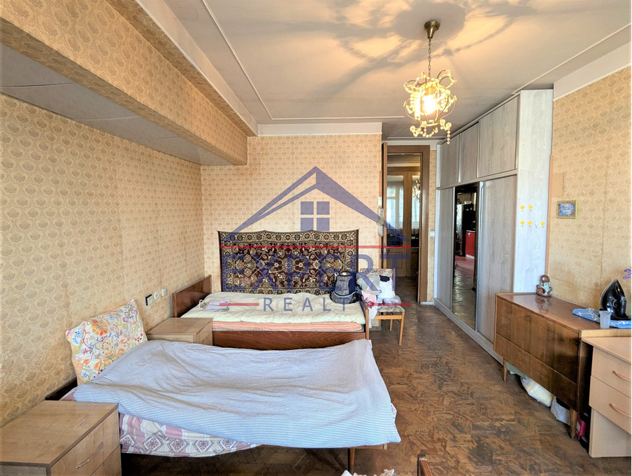 ԿԵՆՏՐՈՆ, ԱՄԻՐՅԱՆ ՓՈՂՈՑ, 2 ՍԵՆՅԱԿ